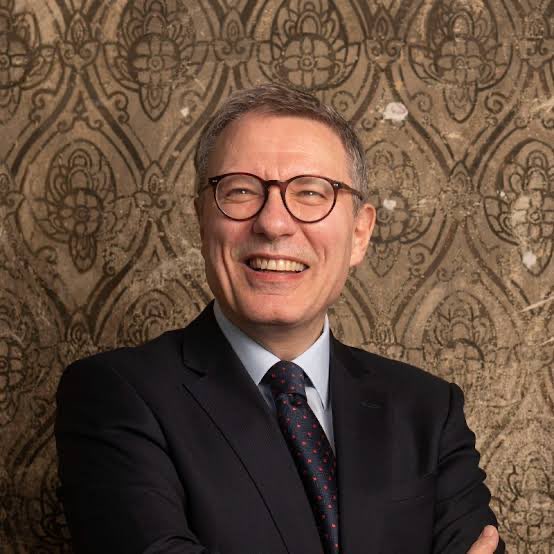 Le domande giuste sulla Intelligenza Artificiale.

Oggi on air su <a href="/Rvaticanaitalia/">Radio Vaticana</a> la riflessione del filosofo Luciano Floridi, che giovedì interverrà al Giubileo dell’Educazione.

Riascolta la mia intervista nel programma “Radio Vaticana con Voi” 👇

vaticannews.va/it/podcast/rvi…
