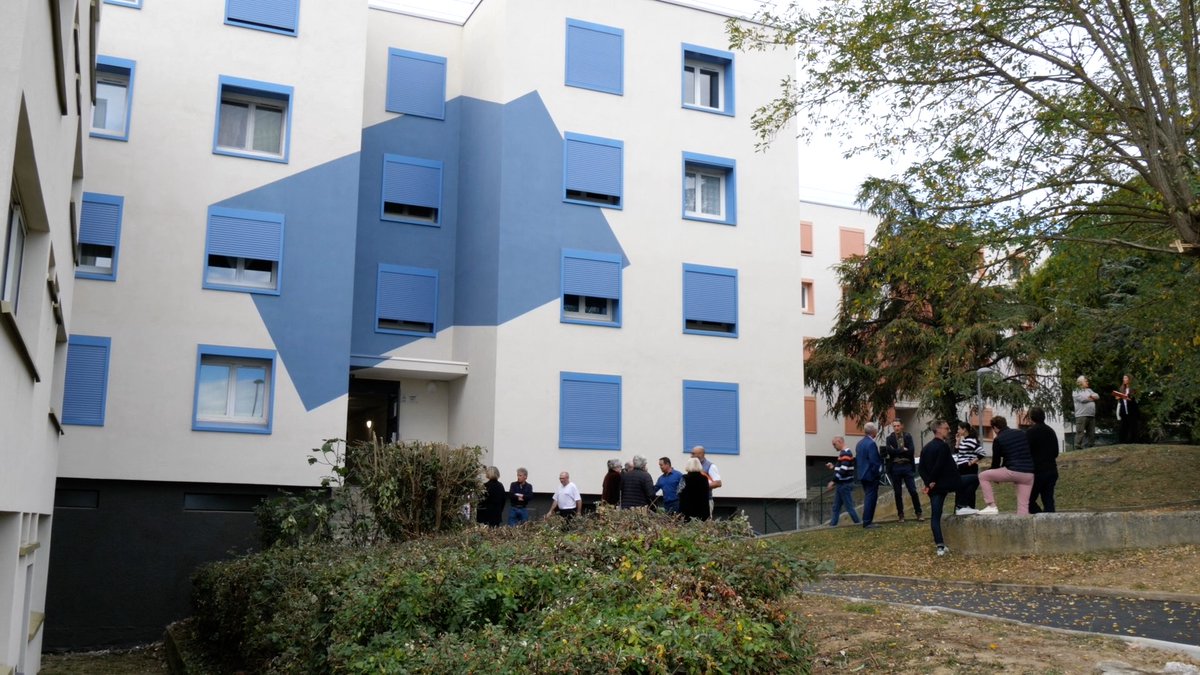 📈 #Aude : Face à 12 000 demandes de #logement social, <a href="/HabitatAudois/">Habitat Audois</a> investit 17M€/an dans la réhabilitation, tout en livrant 1 000 logements neufs d’ici 2027.  Découvrez notre reportage 🎬 bit.ly/3IZh2y1 #LogementSocial <a href="/MEJEANC/">FAUCON MEJEAN Claudie</a> <a href="/villedebram/">Ville de Bram (11)</a>