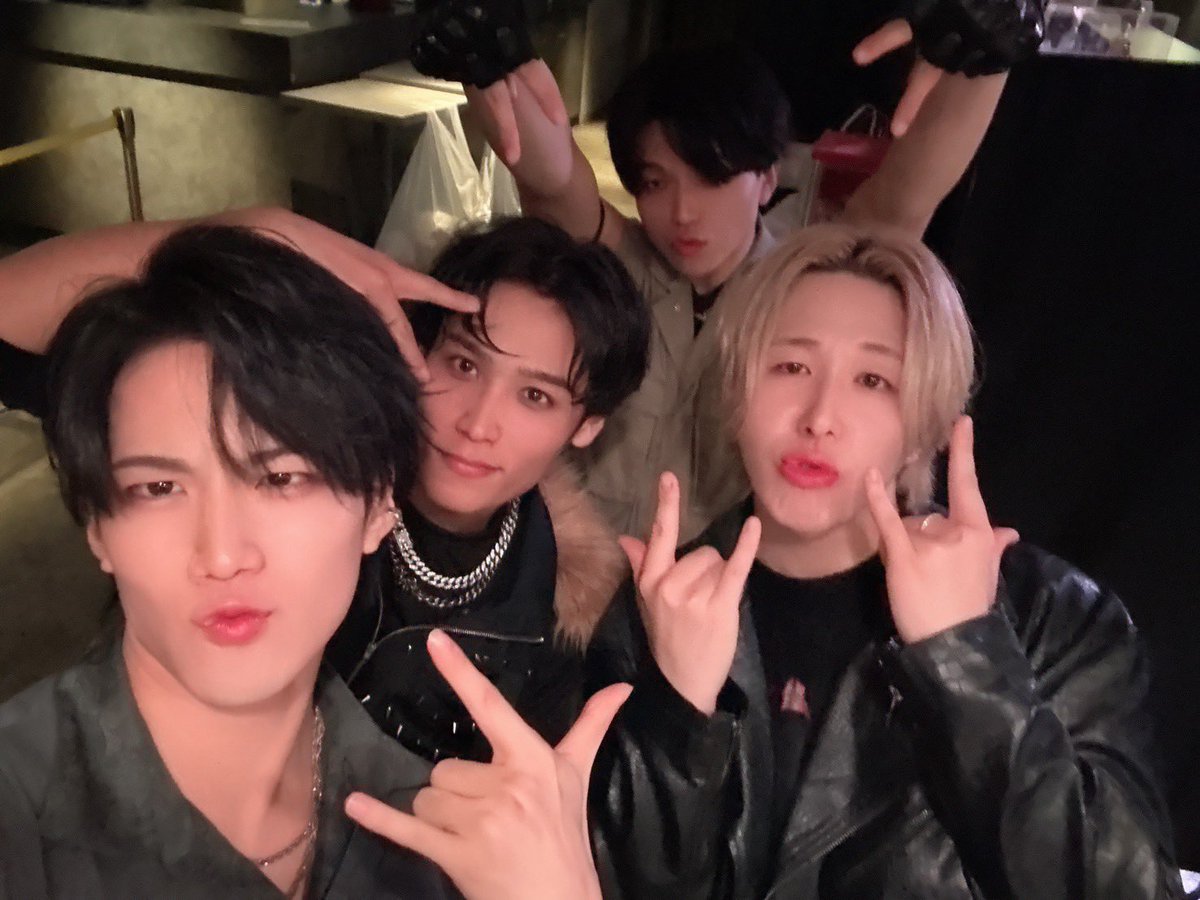 今日もありがとう！！

念願のRAPチーム初優勝😭
チームメンバーと、
ファンのみんなのおかげです🎵

少しずつ"RAP"がみんなの中に浸透して来ているのかなって思って嬉しかったよ！！

みんなありがとう！！✌️