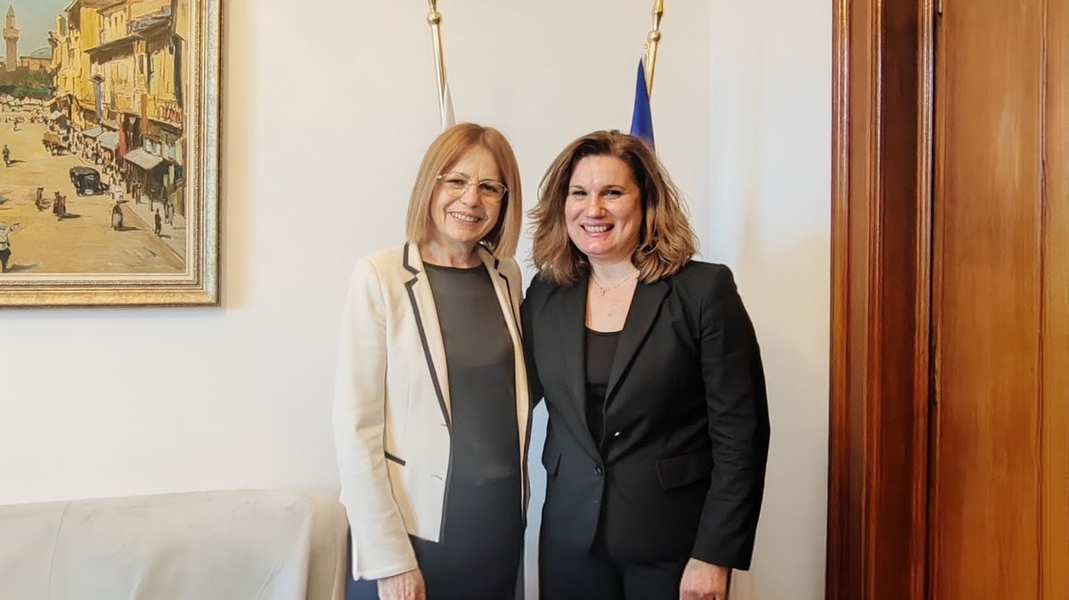 Thankful for today's meeting with Mrs. Yordanka Fandakova, Chair of the Foreign Policy Committee in 🇧🇬 🏛️.
We discussed ways to strengthen interparliamentary cooperation &amp; deepen ties btw our people's.
EU integration remains 🇦🇱 top priority.
🇦🇱🤝🇧🇬