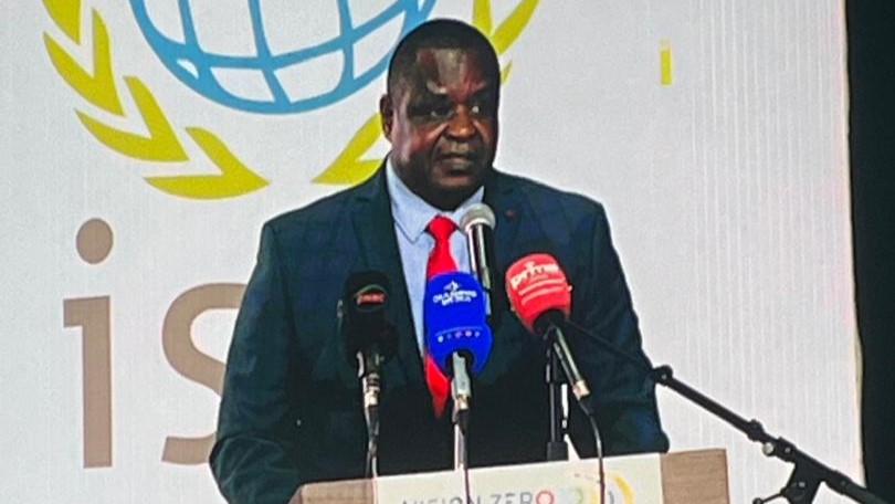 ilolusaka's tweet image. 🚛💼 “Every accident prevented is a life saved, a livelihood protected, and a step closer to a safer Zambia.” — ILO’s Wellington Chibebe at the #VisionZero launch. Let’s make workplaces safe, healthy &amp;amp; dignified for all. #OccupationalSafety #TransportSector #ILO #Zambia