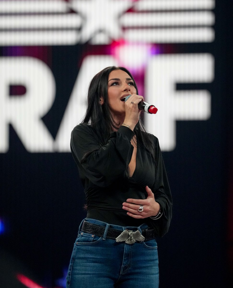 Thanks for having me out to sing the anthem at Penn State! <a href="/RAFWrestlingUSA/">Real American Freestyle</a> 🇺🇸 Wrestling is a sport of strategy, discipline, respect - a great example to be setting for our youth to have a league that openly celebrates the USA with the sport. An honor to be included + support.