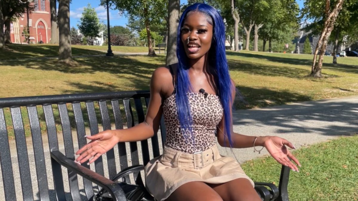 Lewiston, Maine rapper Somali Barbie can switch up her characters 🎭 youtu.be/AY8-no3XIU0?si…