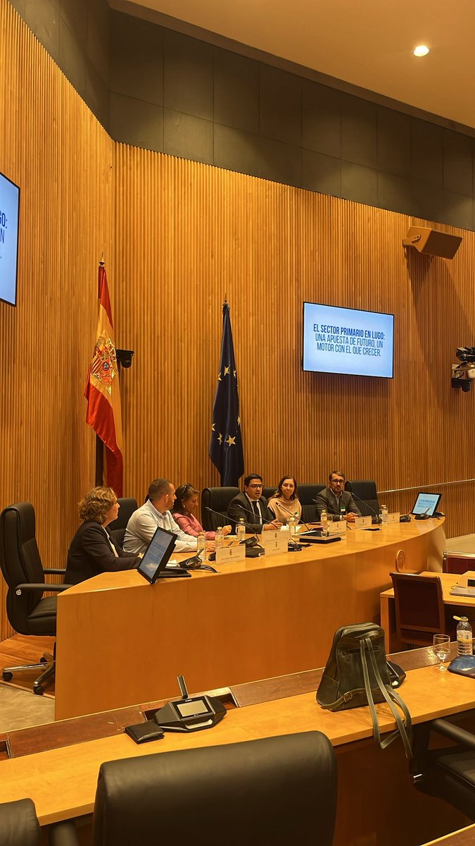 Manumasva's tweet image. Ayer celebramos un debate en @Congreso_Es para hablar de Lugo y su sector primario. Gracias a los ponentes por acompañarnos y por ser los mejores embajadores de lo que se hace en nuestra tierra
@guido_guia, @carmen_lence, @innogando, @hugocriado6, @GranjaCampomayo, @PazodeVilane