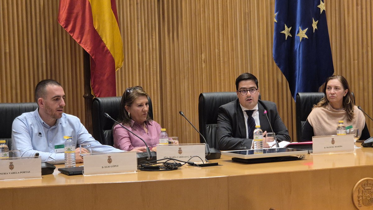 Manumasva's tweet image. Ayer celebramos un debate en @Congreso_Es para hablar de Lugo y su sector primario. Gracias a los ponentes por acompañarnos y por ser los mejores embajadores de lo que se hace en nuestra tierra
@guido_guia, @carmen_lence, @innogando, @hugocriado6, @GranjaCampomayo, @PazodeVilane