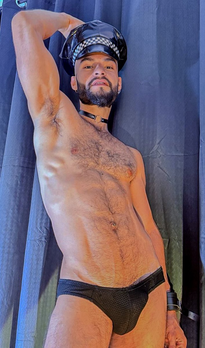 🎃👮🏻‍♀️