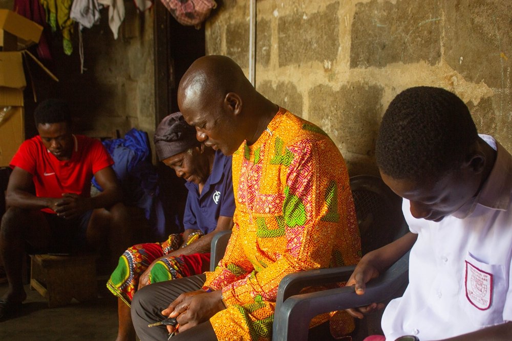bridgewayfounds's tweet photo. BRIDGEWAY FOUNDATION AWARDS SCHOLARSHIP TO BRILLIANT BUT NEEDY PUPIL. 

“Education is the foundation of a brighter future, and investing in children ensures that talent is not wasted because of financial hardship.”

Full Story: https://t.co/M0iY7zyvzI

#Geyhey #cedi #NSMQ2025 https://t.co/c1UoDL1YND