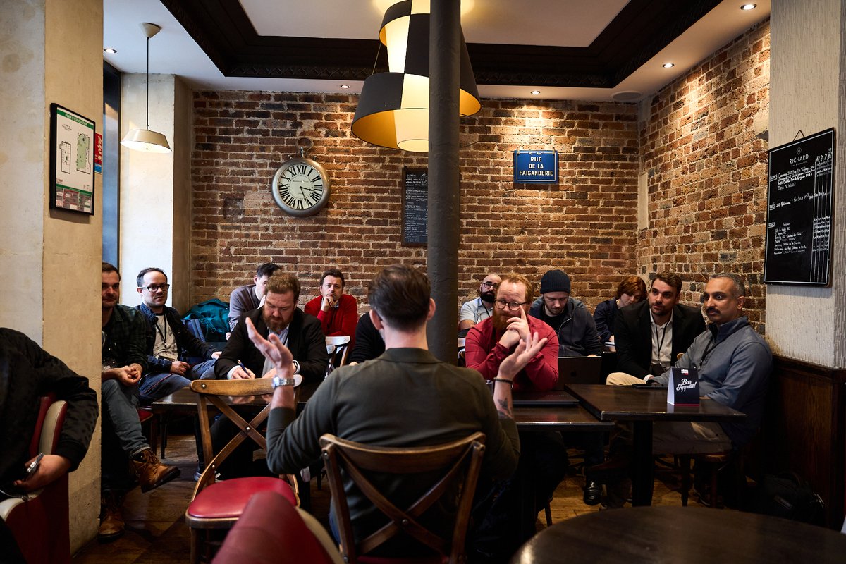 📢 Workshop alert!

"Standing Out to Publishers: How Studios Can Successfully Pitch" <a href="/dapawlak/">Damian Pawlak</a> from <a href="/feardemic/">Feardemic</a>, dropping knowledge.

Room = PACKED!

#PGB25 #GameDev #IndieGame #B2B #Feardemic