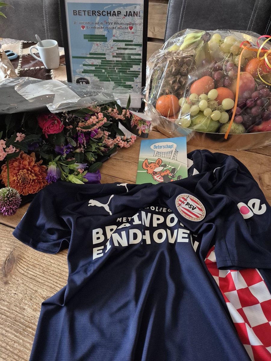 Al komen er tijden van veel tegenslag dan zullen wij vernemen wat vriendschap vermag ....
Dank jullie wel lieve supporters van de psv whatsapp groep ❤️❤️