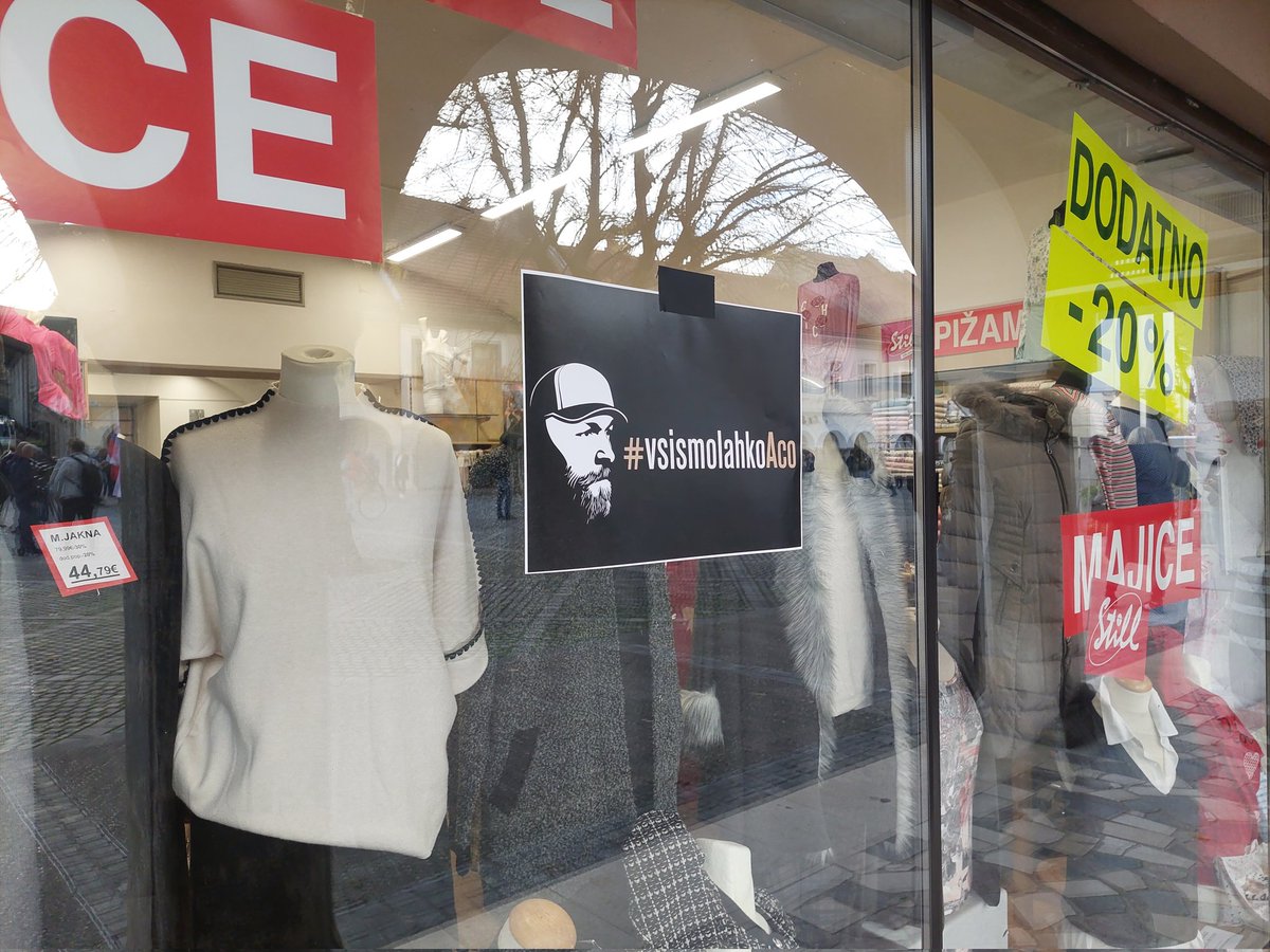 TinaHacler's tweet image. Novo mesto ima danes v en glas jasno sporočilo. #vsismolahkoAco
#protest @24ur_com @24UR
