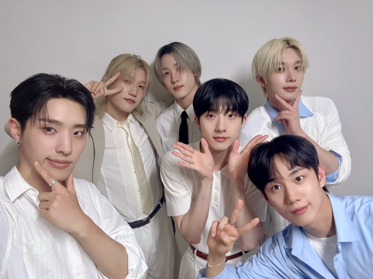 p1hupdatesbr's tweet photo. 🥳 FELIZ 5 ANOS DE P1HARMONY! 🥳

Amamos demais nossos garotos e acompanhar toda essa jornada com eles é emocionante 🫶🏻 

Por mais 5, 10, 15 anos juntos! 

P1HARMONY PRA SEMPRE 💕💕

 #위옹위옹_피원하모니_5주년됐져염
 #P1Harmony_5th_Anniversary #P1Harmony #피원하모니 https://t.co/zL6qnagR0V