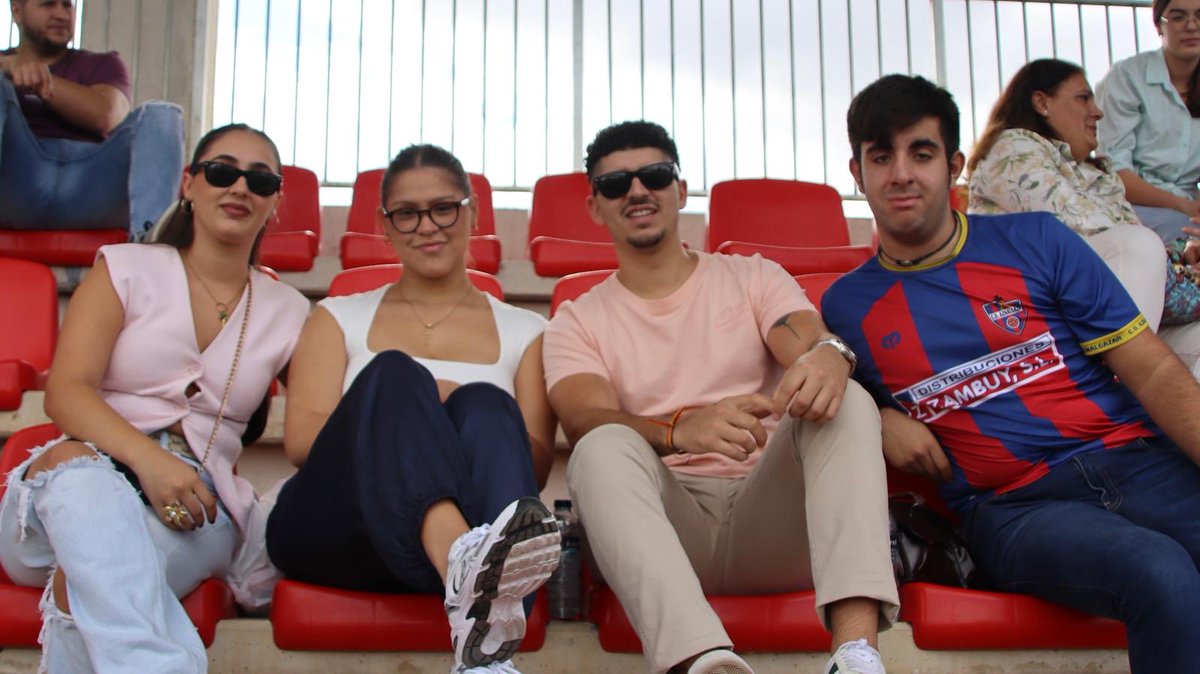 Un nuevo domingo con mi gente 🙌🏼💙❤️

¡Seguimos con una nueva semana! 🔛

#CONTIGOUNAÑOMÁS