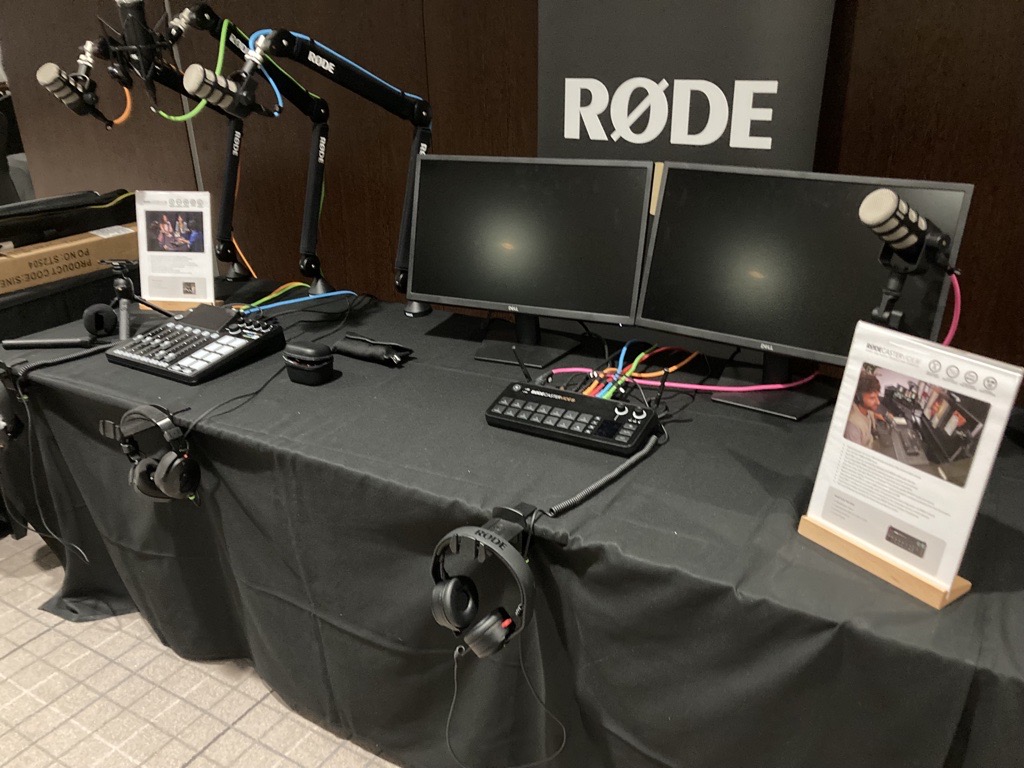 SourceDist's tweet image. We’re live at @mediaspec MAVE in Glasgow! Great energy, busy stands, and plenty of hands-on demos with the latest from @rodemics and @Genelec. Fantastic to connect with so many passionate creators and pros — the UK audio community is thriving!