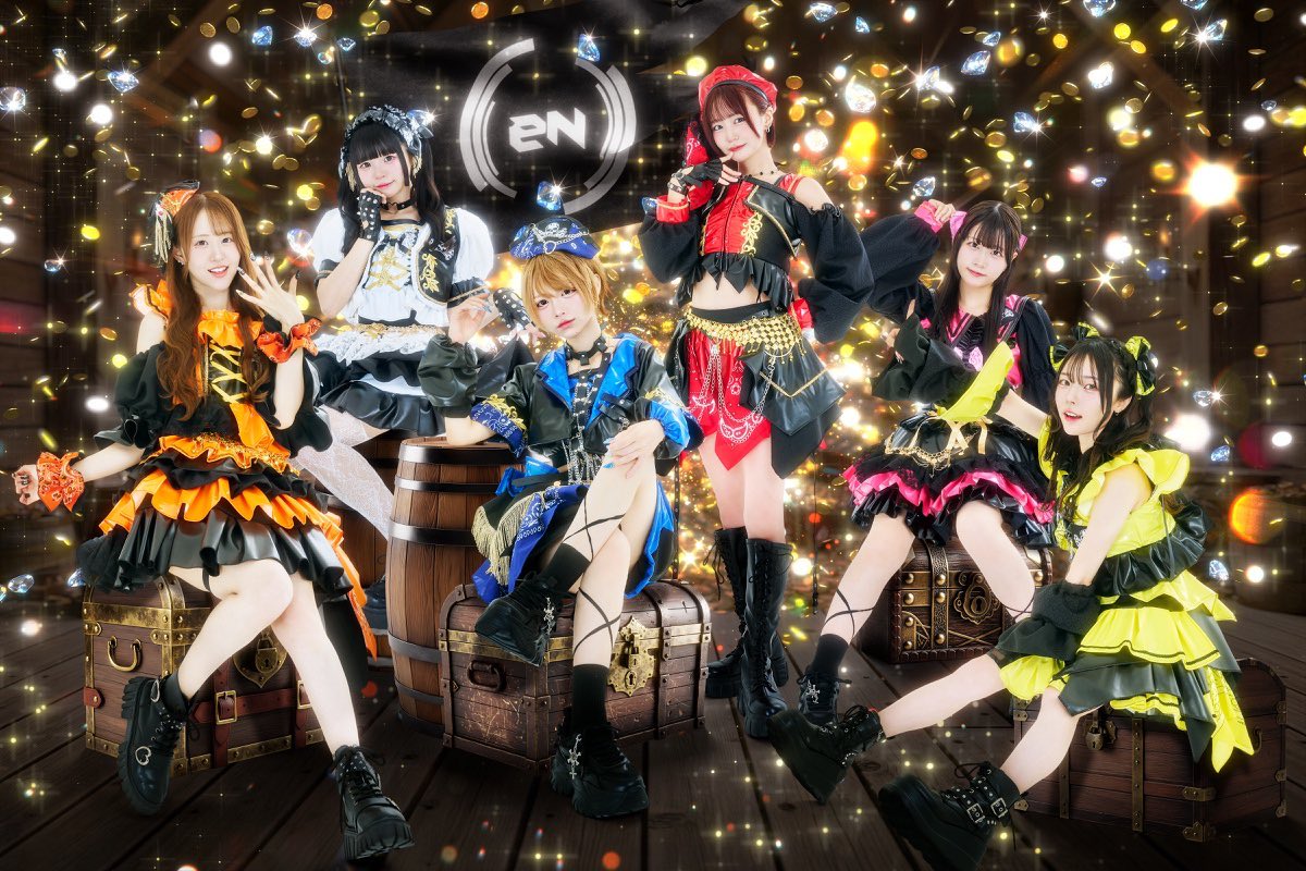 ウーちゃん 未使用品 グッチ GUCCI ×adidas IE2271 ZX8000 スニーカー