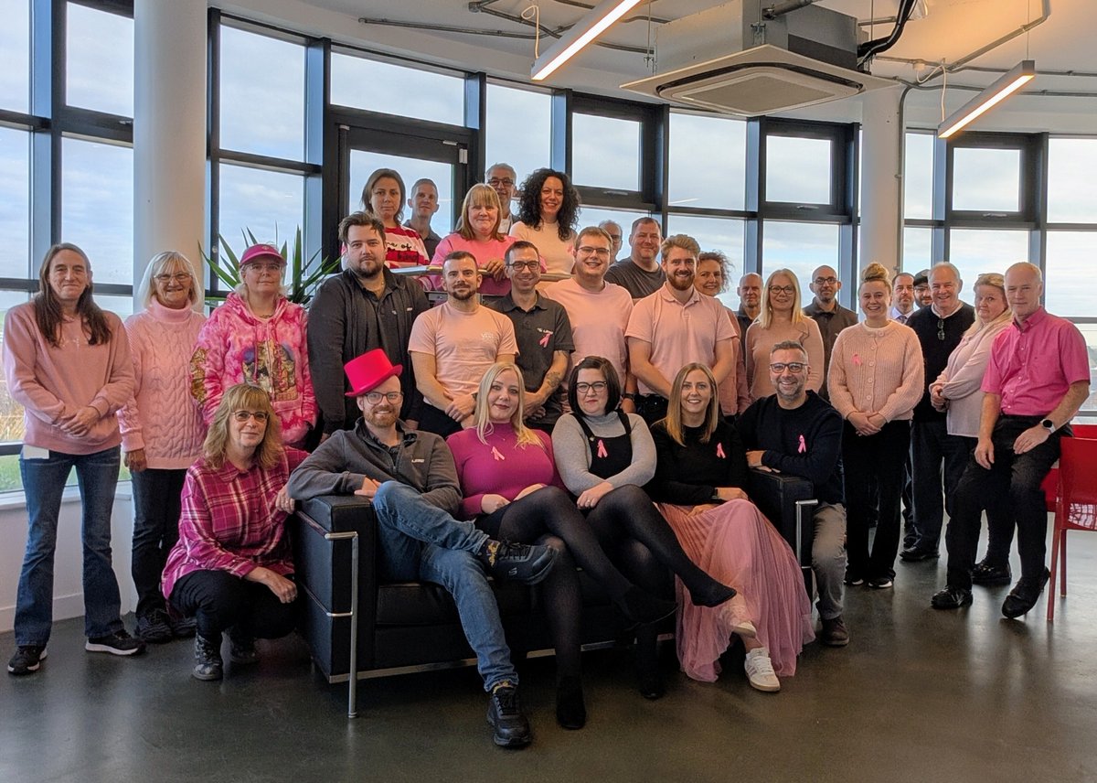 LEMOConnectors's tweet image. 🎀 Pink October raises awareness for breast cancer &amp;amp; the importance of early detection.
LEMO teams support research, awareness &amp;amp; those affected.
Wear pink &amp;amp; make a difference — together!
#PinkOctober #BreastCancerAwareness #LEMOcares