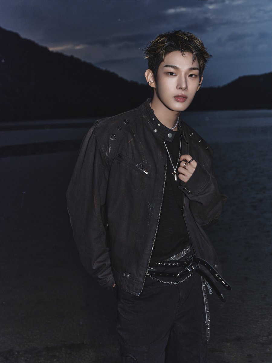 AHOF_official's tweet image. Concept Photo 4

#STEVEN #스티븐 

AHOF The 2nd Mini Album [The Passage]
➫ 2025.11.04. 6PM (KST)

#AHOF #아홉
#ThePassage