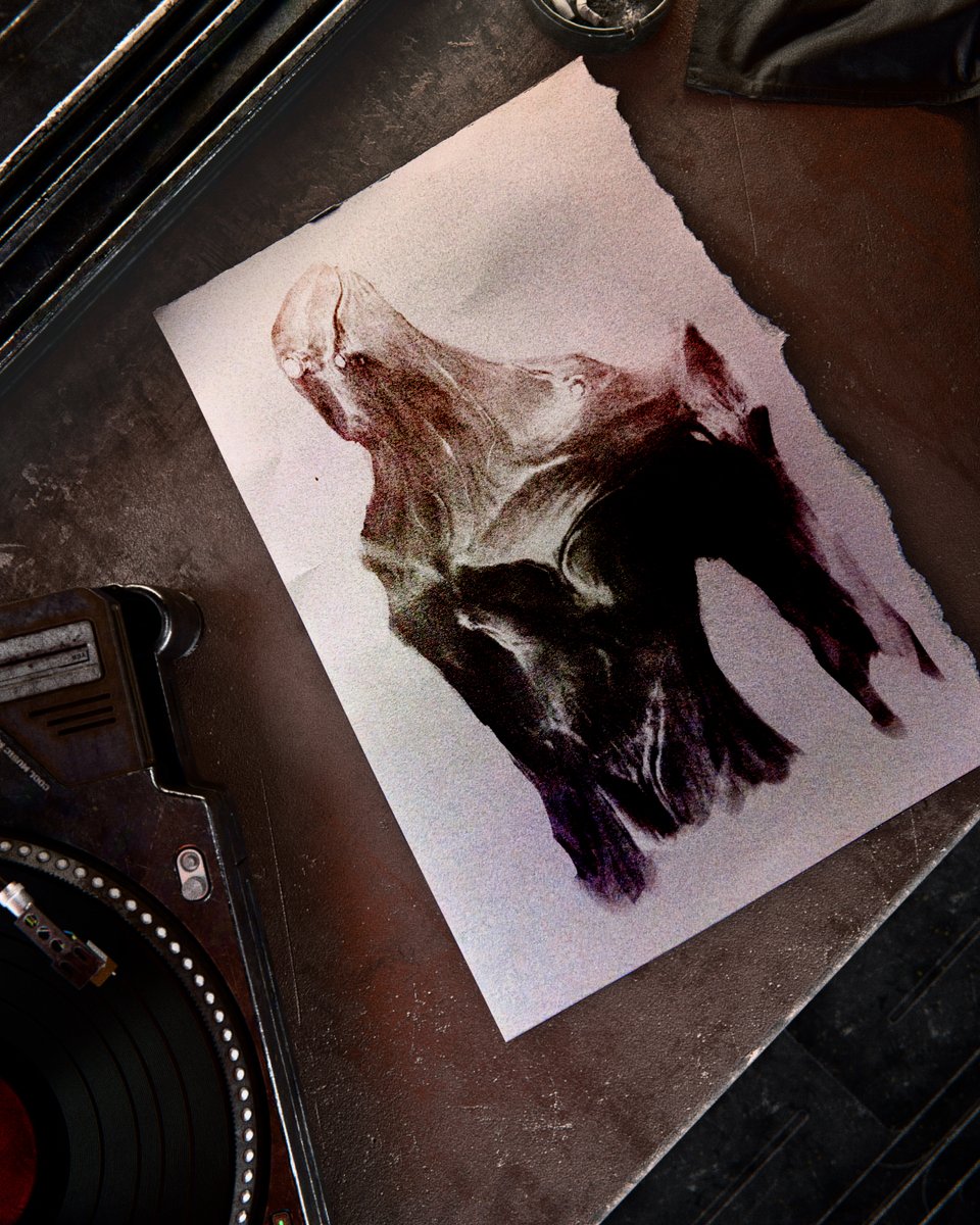 nyxlandsofhavoc's tweet photo. A faded sketch of an unidentified form. The outline resembles that of a Mech Shell, the primordial constructs birthed by the station. https://t.co/chdiE3KkqQ
