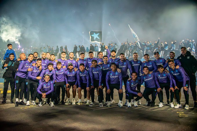 chuecoborrone's tweet image. “Y yo estoy con ustedes hasta el fin del mundo”

Mt. 28:20