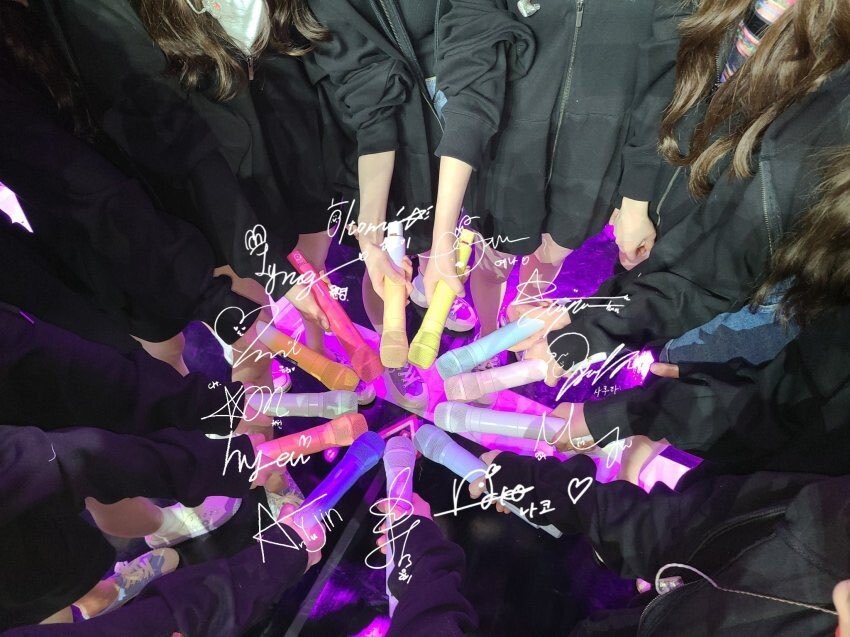 iz*one bentables✳️ tweet media