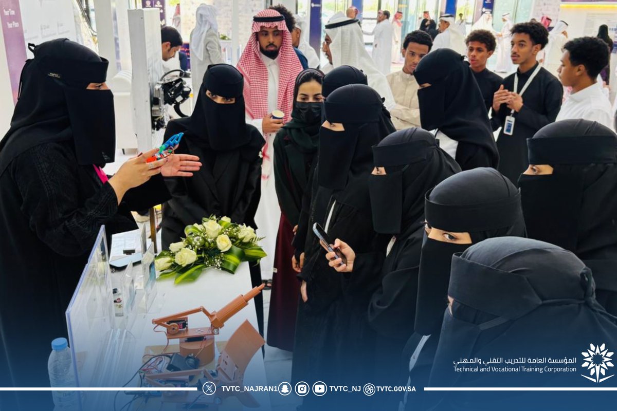 ويأتي ذلك تأكيدًا على حرص الإدارة العامة للتدريب التقني والمهني بمنطقة نجران على دعم الإبداع والابتكار، وتمكين منسوبي ومنسوبات التدريب التقني بالمنطقة من إبراز مشاريعهم المميزة
#التدريب_التقني