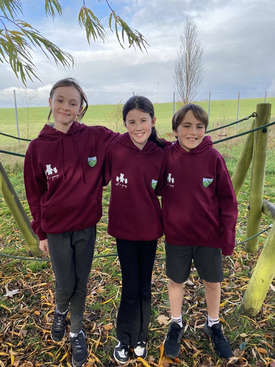 crosshill_ps's tweet image. P7’s excited to get their new hoodies today! #CrosshillClass2