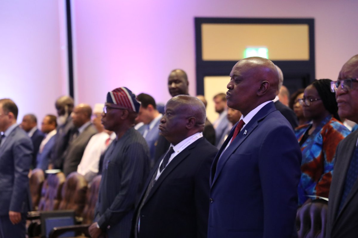 S.E. Domitien NDAYIZEYE tweet media