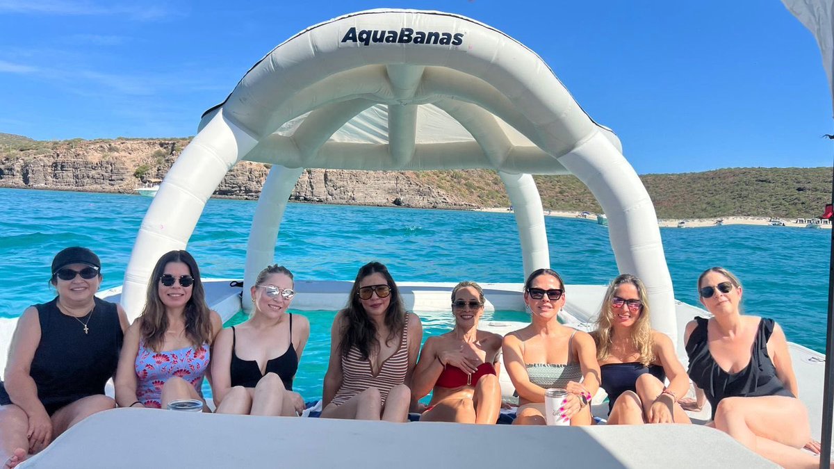 THANIAL's tweet photo. Best crew ever!
(Con algunas de mis personas vitamina) https://t.co/k31smRVIcT