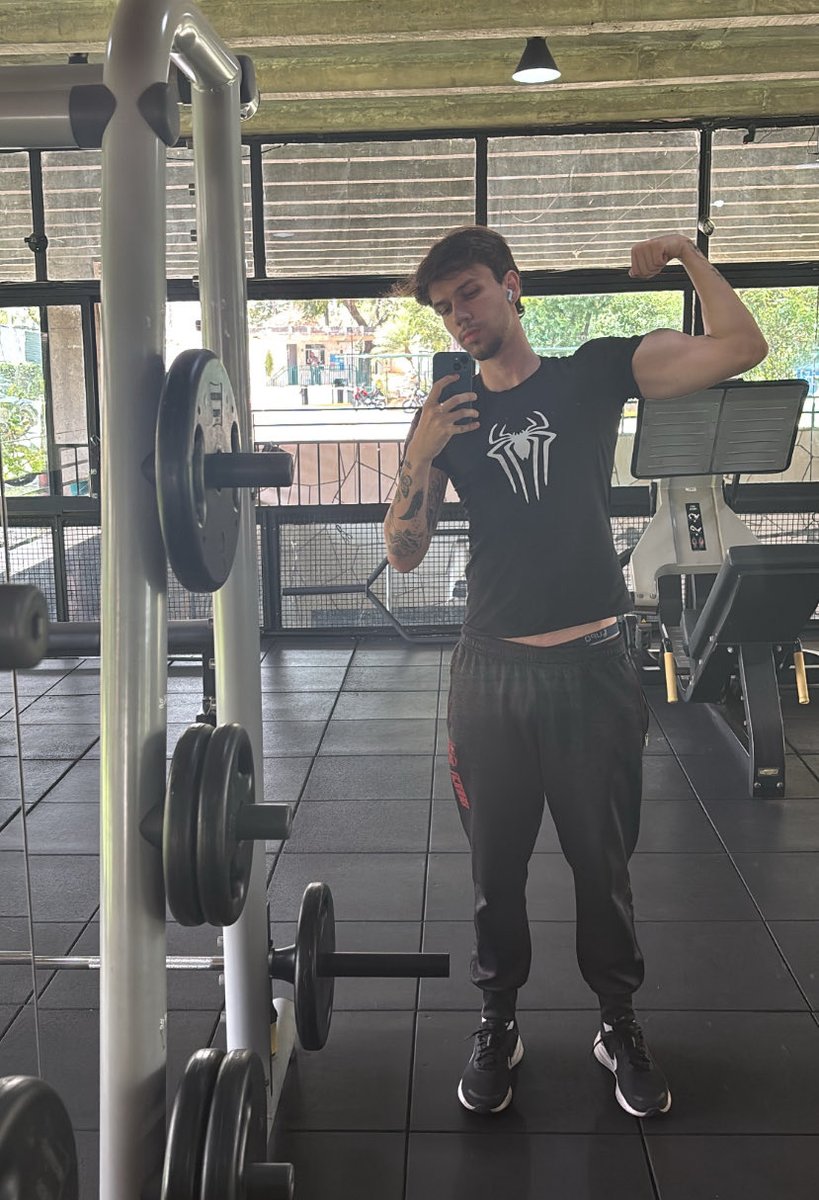 vem servir cadelas🔥