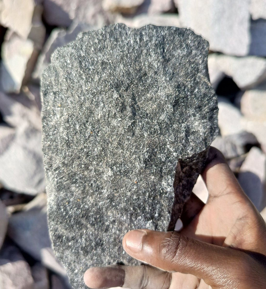 DeborahTusingw4's tweet image. We test your rocks and soil to help you understand their strength, quality &amp;amp; suitability before you invest. 

Need quarry tests on your rocks &amp;amp; soil? 
Call us: 
+256770836731
#geotech #rocktesting #Construction