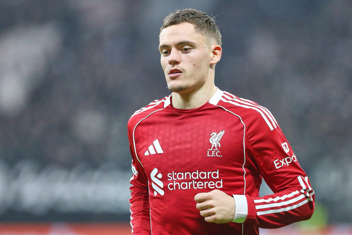 🗣️Dimitar Berbatov on Florian Wirtz: "I love him. He's a fantastic player."

"He will be unbelievable, trust me."

"Hopefully he will be patient and have good people around him. I guarantee you, he is going to be a success."