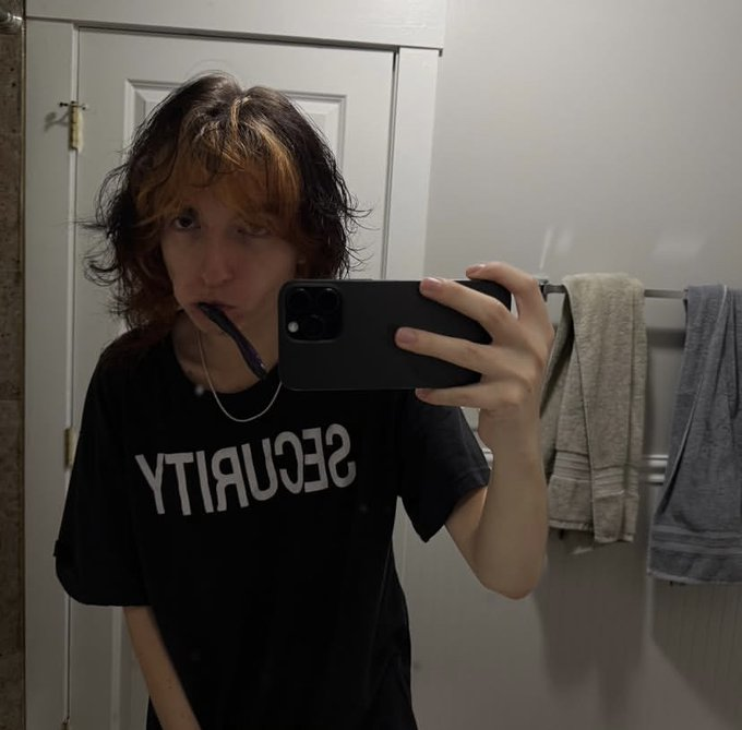 jrdailyupdates's tweet image. Jane Remover stuns in new photos from Instagram 🔥