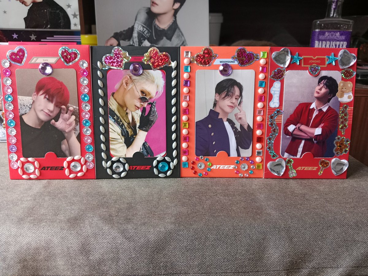 На праздновании дня рождения Тизов забрала феечку Чонгё🥹 Чонбер младший рад, а старший за ними присматривает😂
А ещё, наконец-то все мальчики вместе, в своих домиках🤗🫶
#ATEEZ