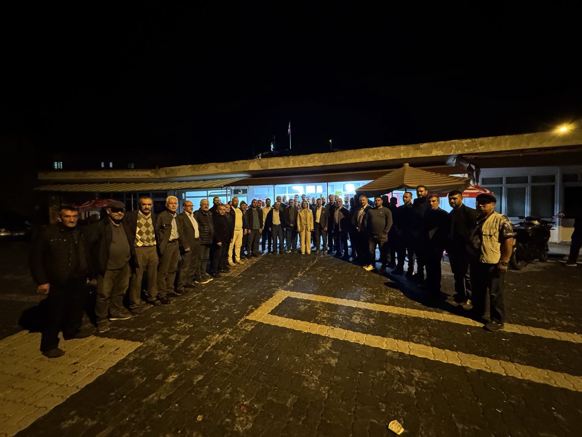 📍Sulusaray

Hayırlı günler komşum 🙋🏼‍♀️
Bugün kapınızı; halinizi hatırınızı sormak, derdinizi dinlemek, derman olmak için çaldık.
Birlikte gülmek, birlikte çözüm bulmak, Sulusaray’ı hep birlikte güzelleştirmek için buradayız.
Çünkü biz, komşuluğu görev değil gönül işi olarak