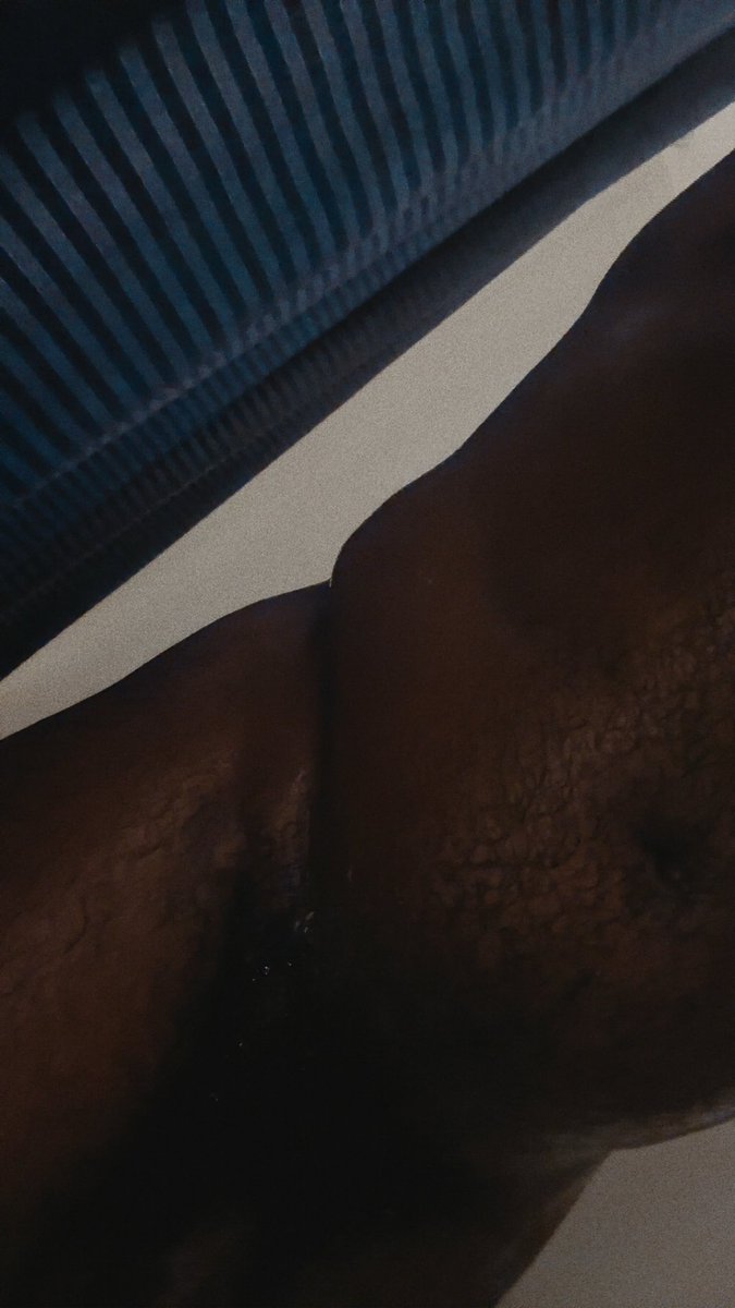 Sirynle's tweet photo. Hold my waist when you kiss my body https://t.co/SxMW6b7wcC
