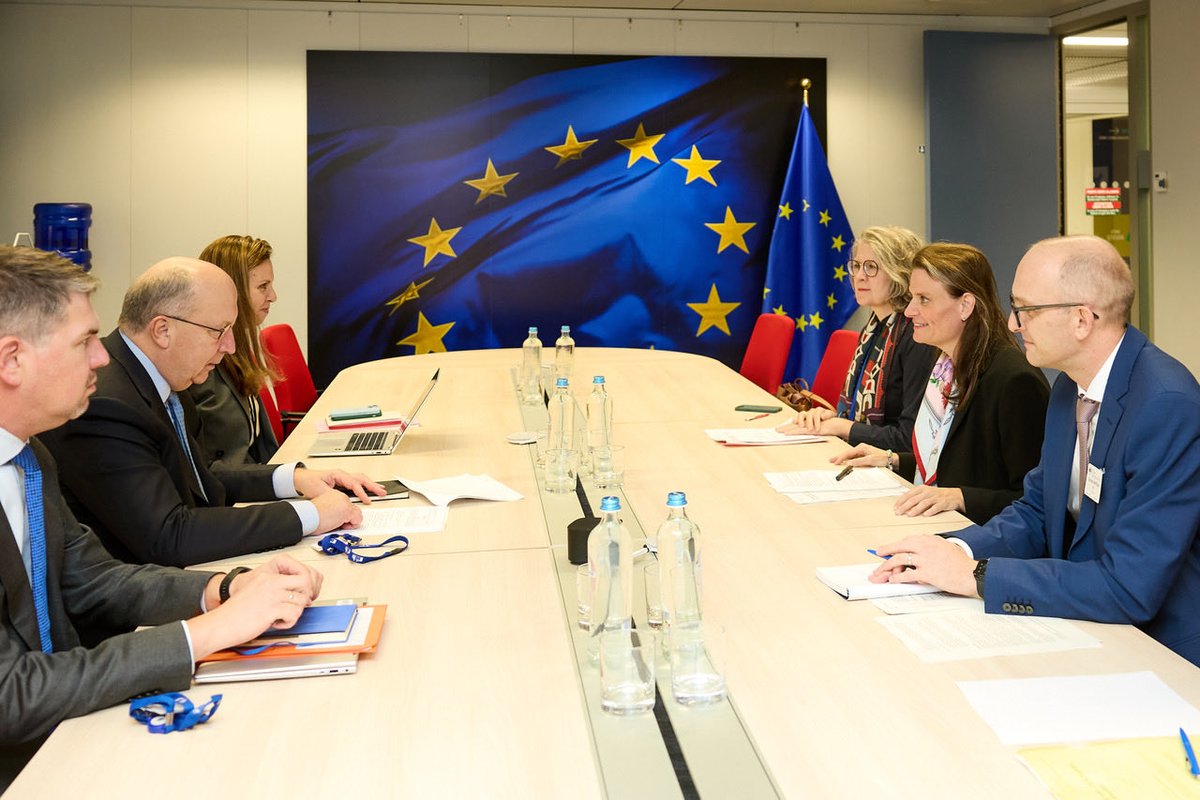 It is 🇨🇭 tech that make #Galileo 🛰️so precise and reliable. 🇨🇭 is excelling in space innovations and science. 

With 🇨🇭State Secretary Martina Hirayama we discussed ways to deepen 🇪🇺&amp;🇨🇭 cooperation in space and defence technologies so that together we can make Europe safer.