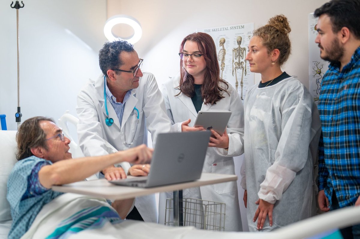 uvic_healthinfo's tweet photo. The deadline’s this week! ⏰ Combine tech + health care with UVic’s BSc in Health Information Science. Learn how data drives smarter care &amp; gain real co-op experience before you graduate. Apply by Oct 31 👉 https://t.co/PV19DG0sI9 #DigitalHealth #HINF https://t.co/SfaUNlMaQU