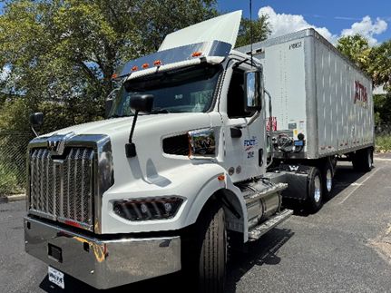 MyFDOT_NEFL's tweet image. Training starts soon! Jacksonville, are you ready? Florida’s Transportation Academy’s Mobile Construction Training Program kicks off in Jacksonville, Florida on November 3rd, 2025, at 7072 Business Park Blvd. N., Jacksonville, FL 32256.