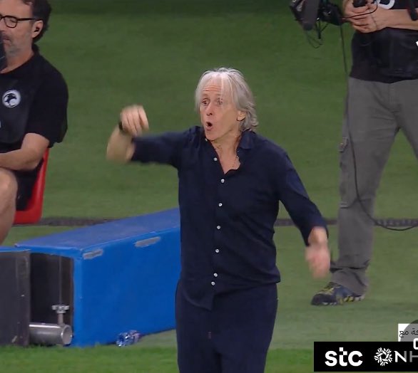 اذا شفت جيسوس كذا اعرف ان كونسيساو دعسه 🐐