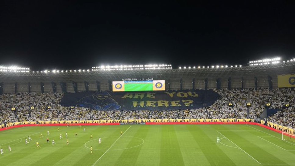 موجود هناك و رنك رن 🤣🤣🤣