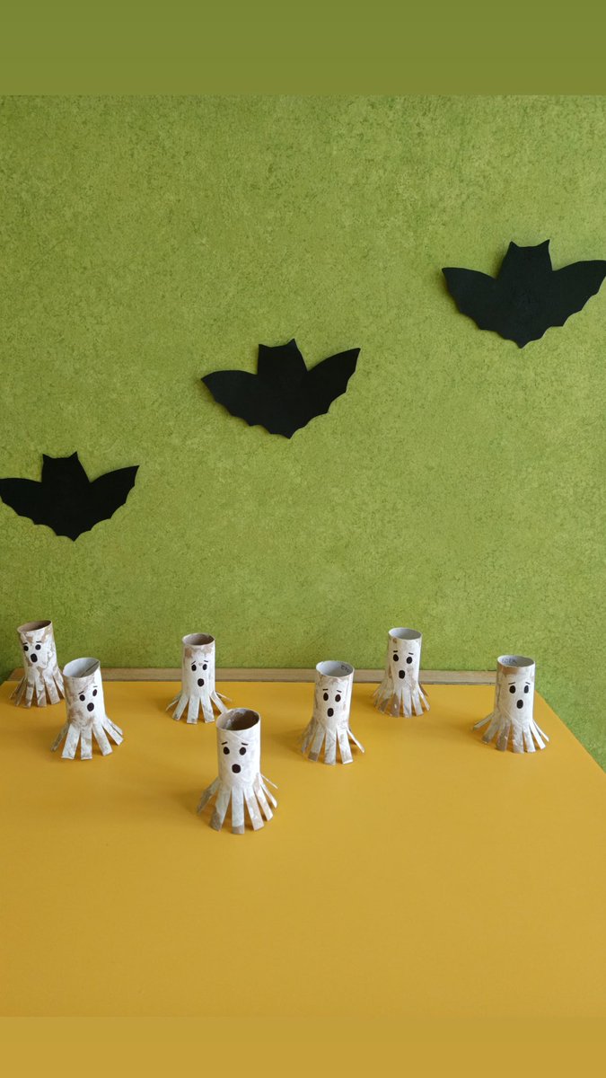 GMundopeke's tweet photo. ¡Manualidad de Halloween en el aula de median@s!
Qué chulos han quedado estos fantasmas 👻hechos con cartón 🥰 #aulamedianos #fantasmas #manualidad #curso2526
#guarderianuevoartica
#educacióninfantil
#escuelasinfantiles
#educadorasinfantiles
#educacion0a3
#artica https://t.co/C0FiQZAEhj
