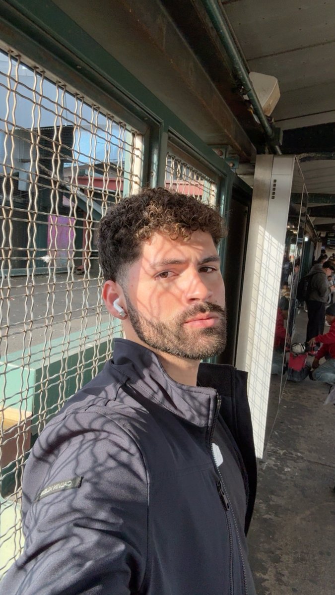 Me ven así todo serio pero es que necesito un buen apapacho