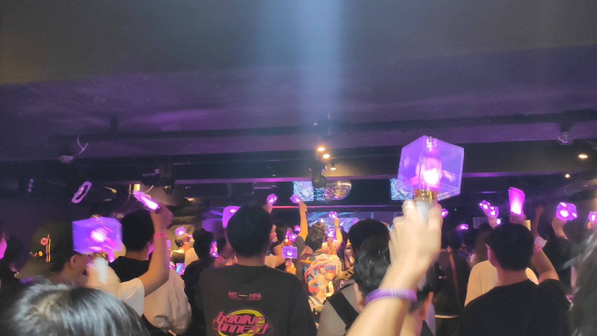 HasukeChannel's tweet image. Towa-sama, offkai event.
It was so great.
love the Hololive family and my fellow Kenzoku!
👾👾👾
ホロライブファミリーと眷属の仲間が大好きです！
これを企画していただきありがとうございます。

#トワ様2ndライブ前夜祭