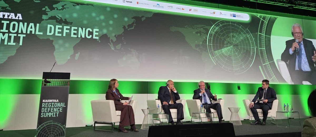 With my DE, UKR, FR colleagues, GERB Chairman Borisov and CEO Papperger during <a href="/Kapital/">Kapital</a> Defence conference on day when 🇧🇬 signs big contract with Rheinmetall, crucial 4 EU security + longterm support 4 UKR. 
🇷🇴🇧🇬🇩🇪 do their share 2 invest in own&amp; EU defence&amp;security.
<a href="/MAERomania/">Ministry of Foreign Affairs of Romania 🇷🇴</a>