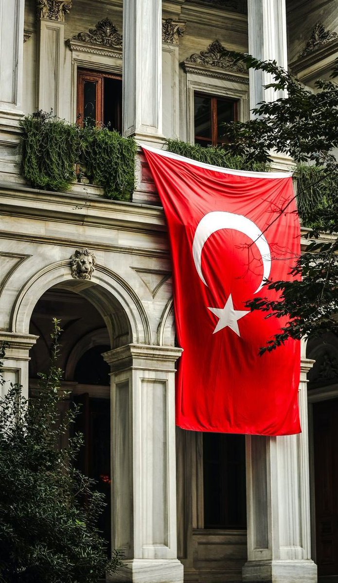 Digerleri ülke, sen vatansın!

29 Ekim Cumhuriyet Bayramımız kutlu olsun! 🇹🇷