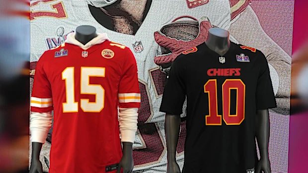 realdanmitchell's tweet photo. 🚨 Giveaway 🚨 

I believe the Bills are going to beat the Chiefs on Sunday in an absolute nail biter. 

If I’m wrong I will gift a Chiefs Jersey to one lucky Chiefs fan that: 

1. Follows @realdanmitchell 
2. Likes and Reposts this 
3. Comments their score prediction 

Best of luck