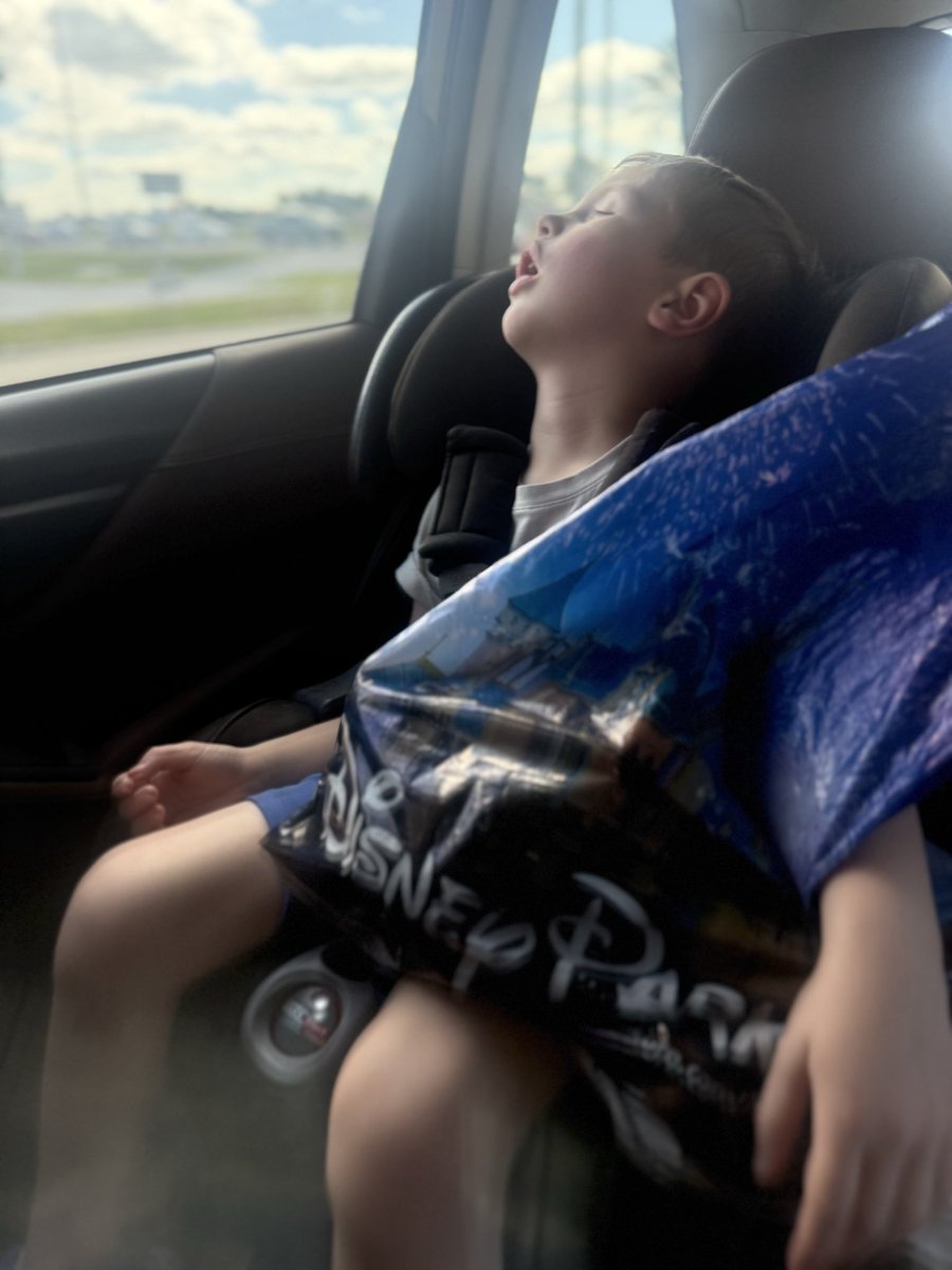 Alex Williams tweet media