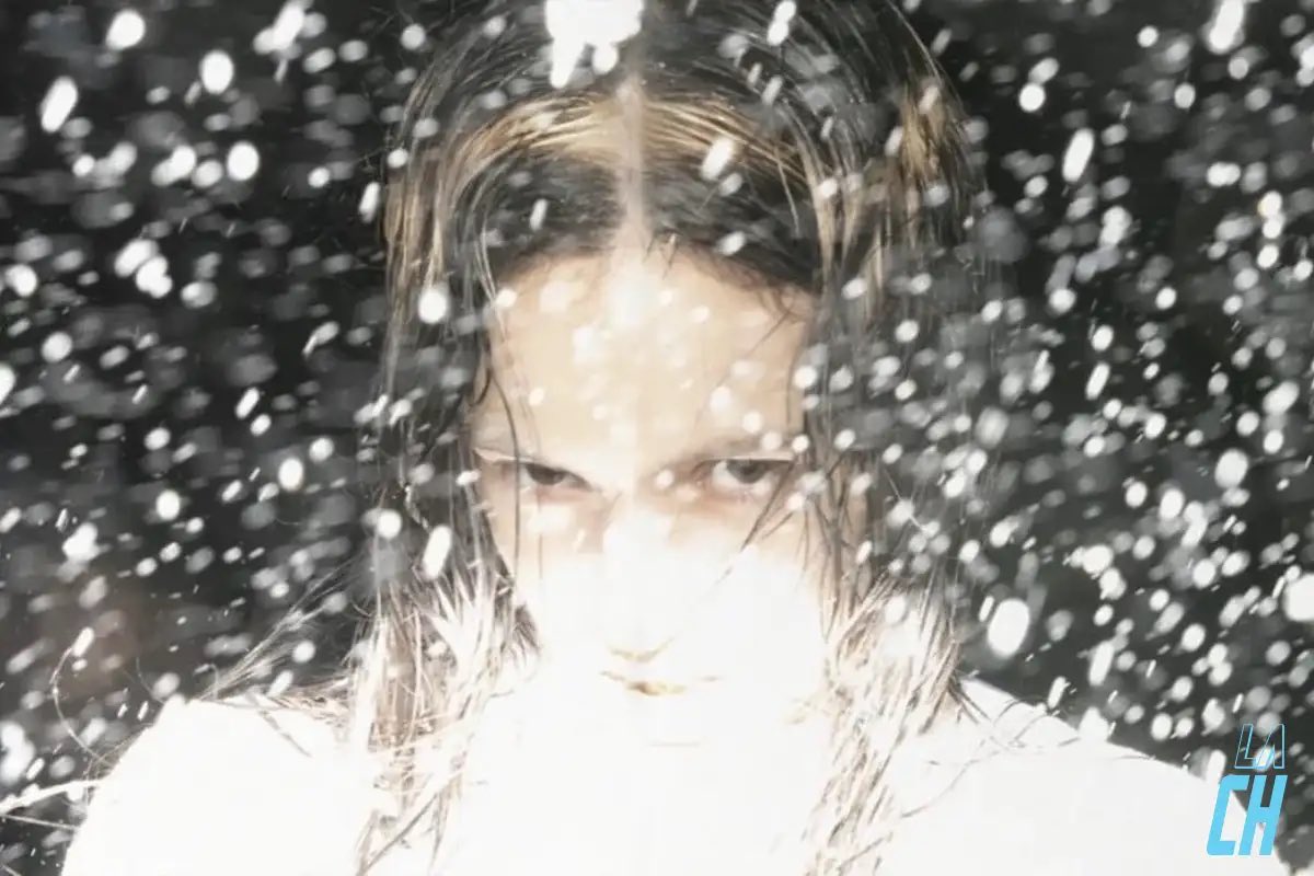 💫 #Rosalía estrenará su nuevo álbum “LUX” con un show especial en los 40 Music Awards 2025 🎤🔥 

El 7 de noviembre en Valencia, la Motomami brillará con nuevas canciones y mucha emoción 💃✨ Te decimos dónde verlo 👀🎶

#Rosalía #LUX #RosalíaEnVivo 👉 lachaqueta.news/2025/10/25/ros…