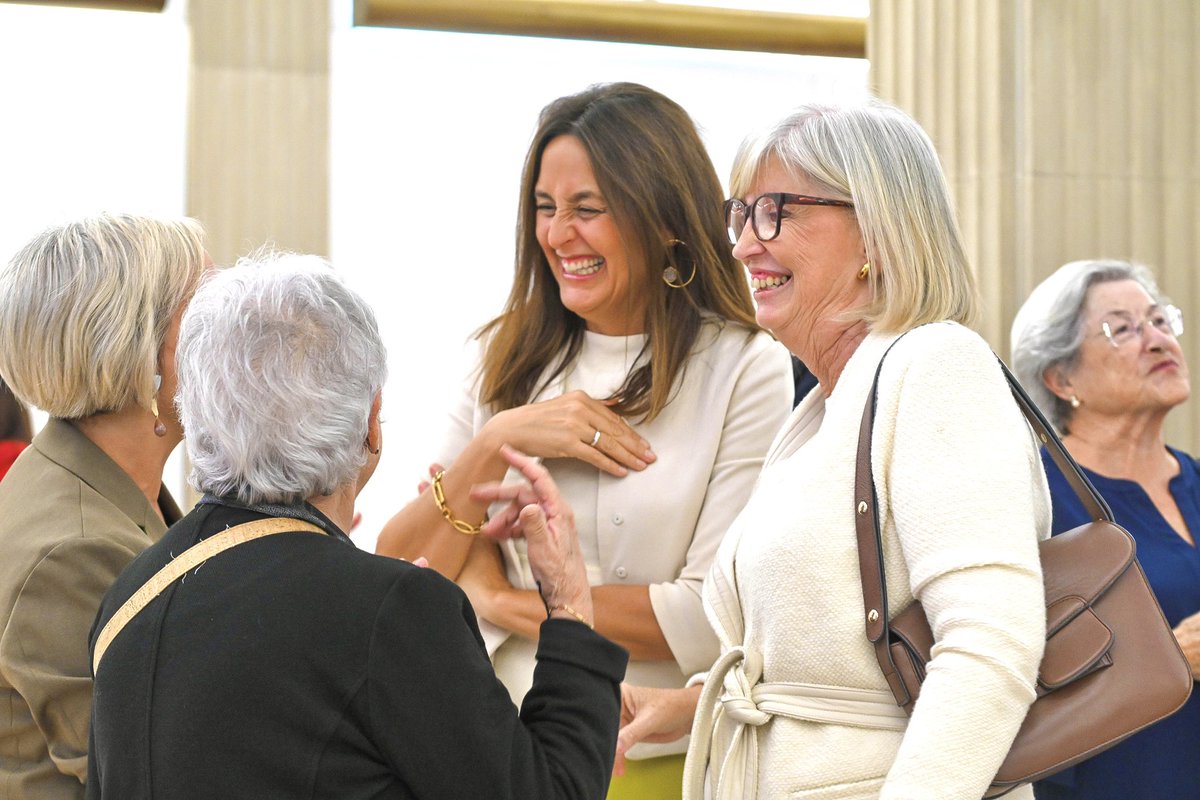 Esther Niubó tweet media