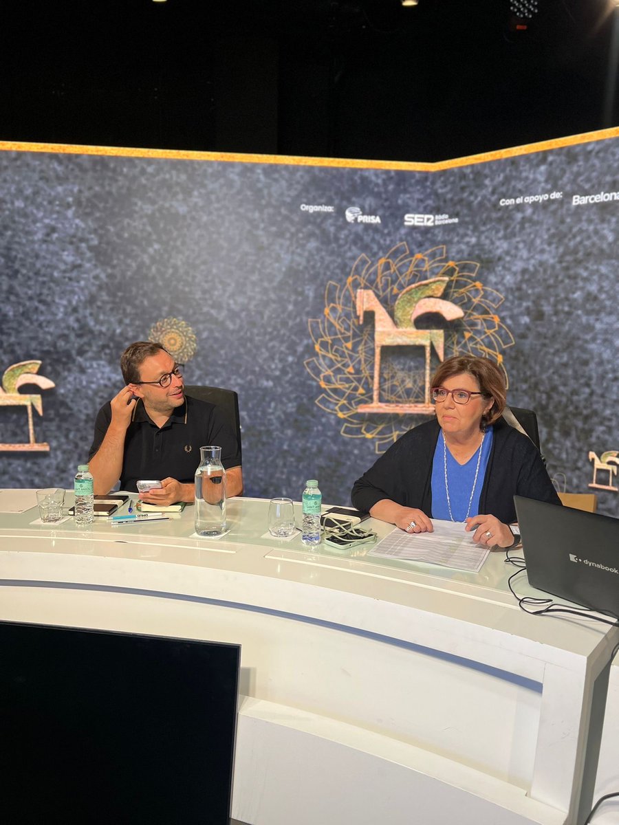 Ha sido un placer formar parte del jurado de los Premios Ondas en la categoría Nacional de Televisión y que Iñaki Gabilondo haya leído el palmarés con parte de los textos que hemos escrito con toda la admiración sobre un grupo de profesionales que merecen ser reconocidos este año