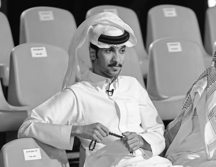 عاداتنا يا يام كسب النواميس
ما نقلط إلا بالصفوف الاوايل 

بيرق صبي يامً وراه الاشاويس 
دونه ولد حولان ساج القوايل

ضموا علم واقع بـ وكر القرانيس
نجران تنخى في عيال القبايل

بدر ال محيي

#شريم_اليامي #كاريزما #الواقع #شريم #نجران #يام